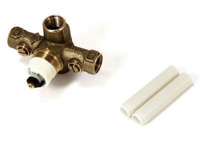 Bathology_Wet452_ShowerFixture_3